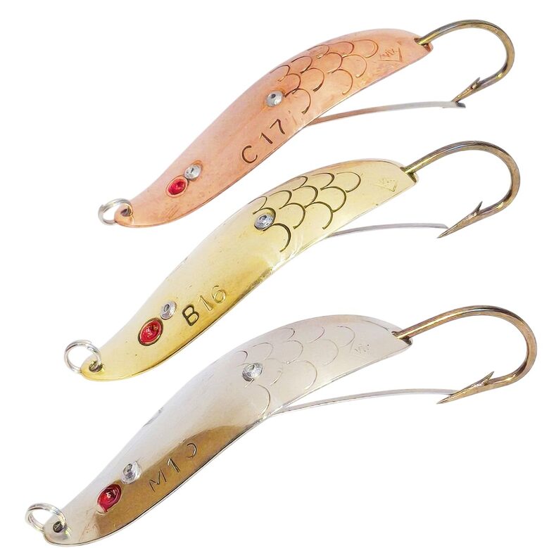 VIX fishing spoon against water weeds Long